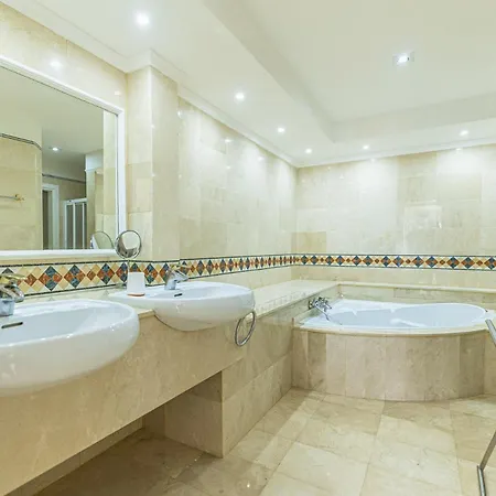 Villa Marbella *