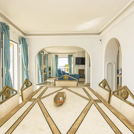 Marbella * Costa Adeje (Tenerife)