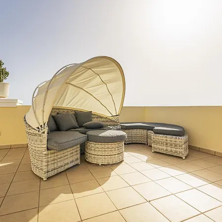 Marbella * Costa Adeje (Tenerife)