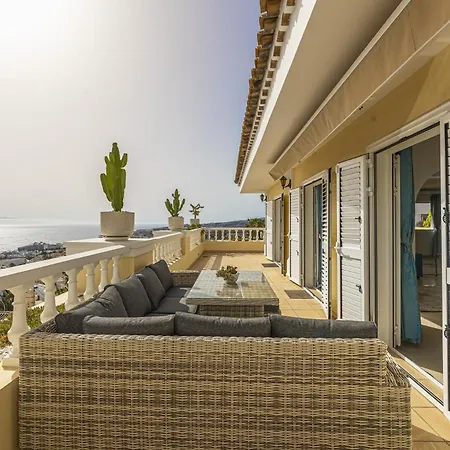 Marbella فيلة *